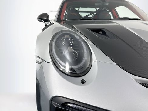 Used 2018 Porsche 911 GT2 RS RWD image 75
