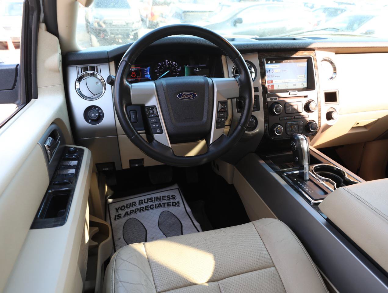 Used 2016 Ford Expedition Limited AWD/4WD image 17