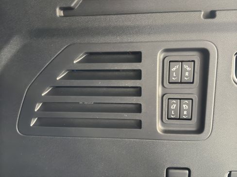 New 2026 Chevrolet Traverse RS w/ LPO, Floor Liner Package image 8