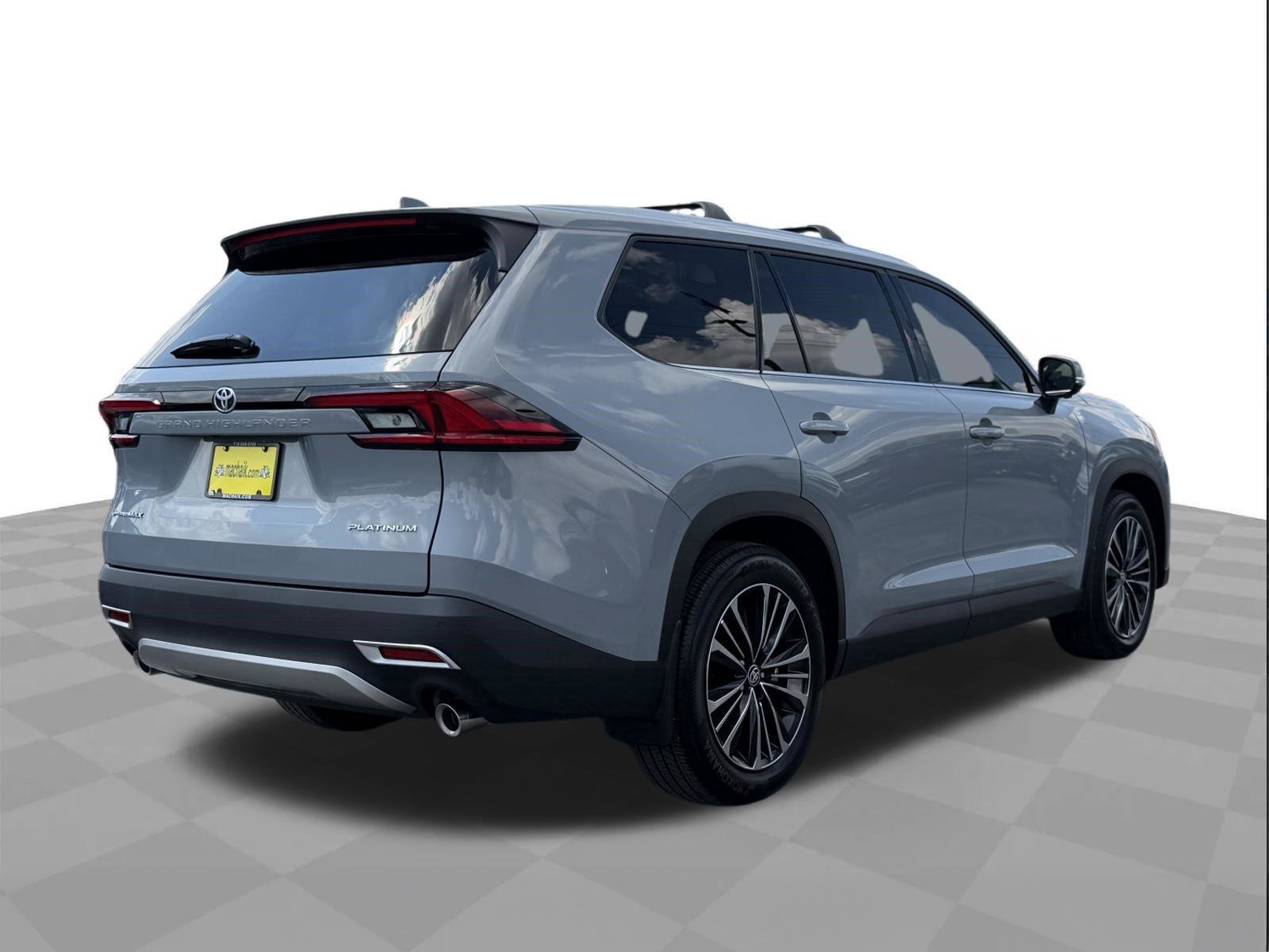 Used 2026 Toyota Grand Highlander AWD Hybrid image 5