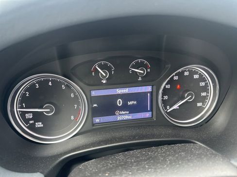 Used 2024 Buick Enclave Essence w/ Experience Buick Package image 10