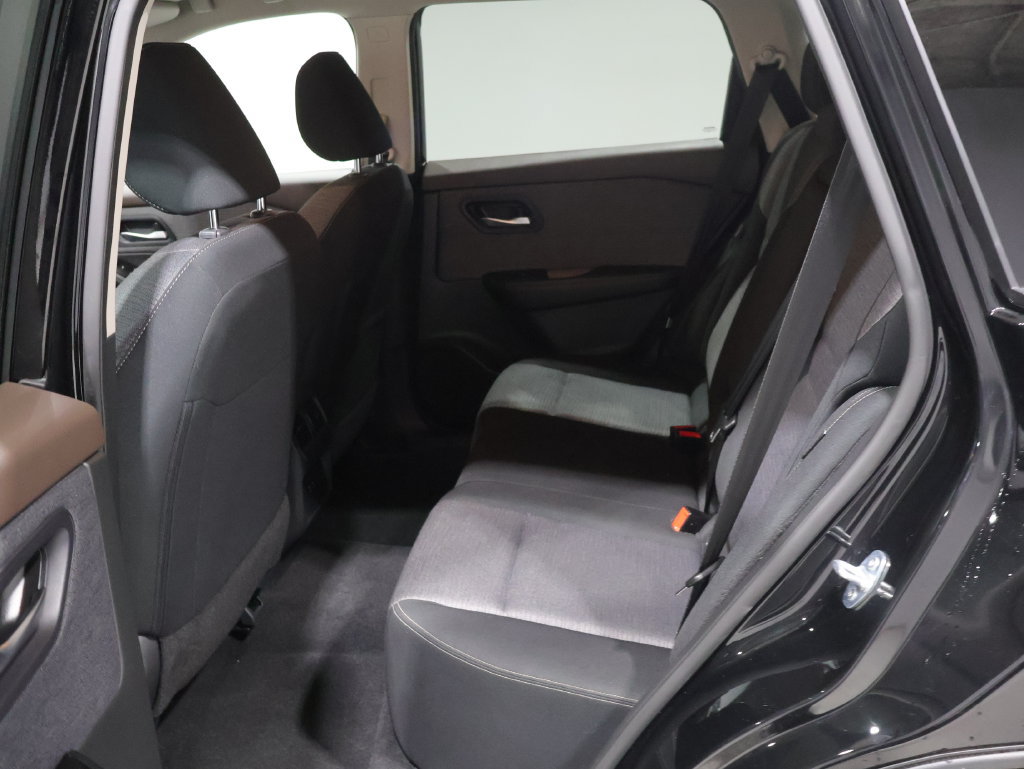 Used 2023 Nissan Rogue SV AWD/4WD image 18