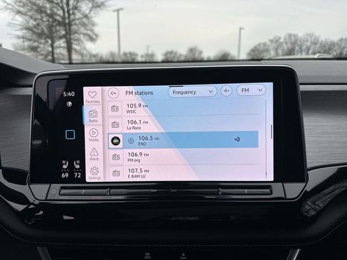 New 2026 Volkswagen Atlas Cross Sport SE image 22