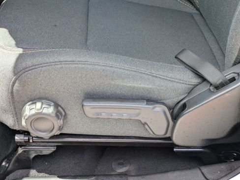 Used 2025 Jeep Gladiator Sport AWD/4WD image 20