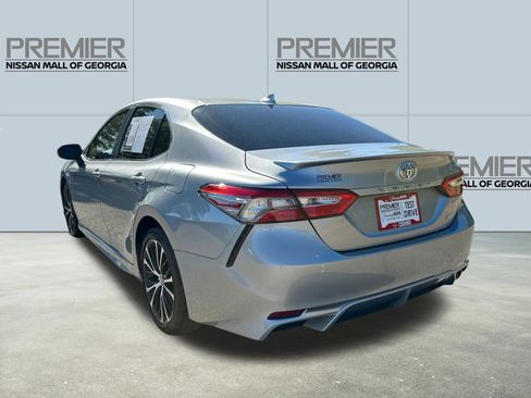 Used 2019 Toyota Camry SE image 7