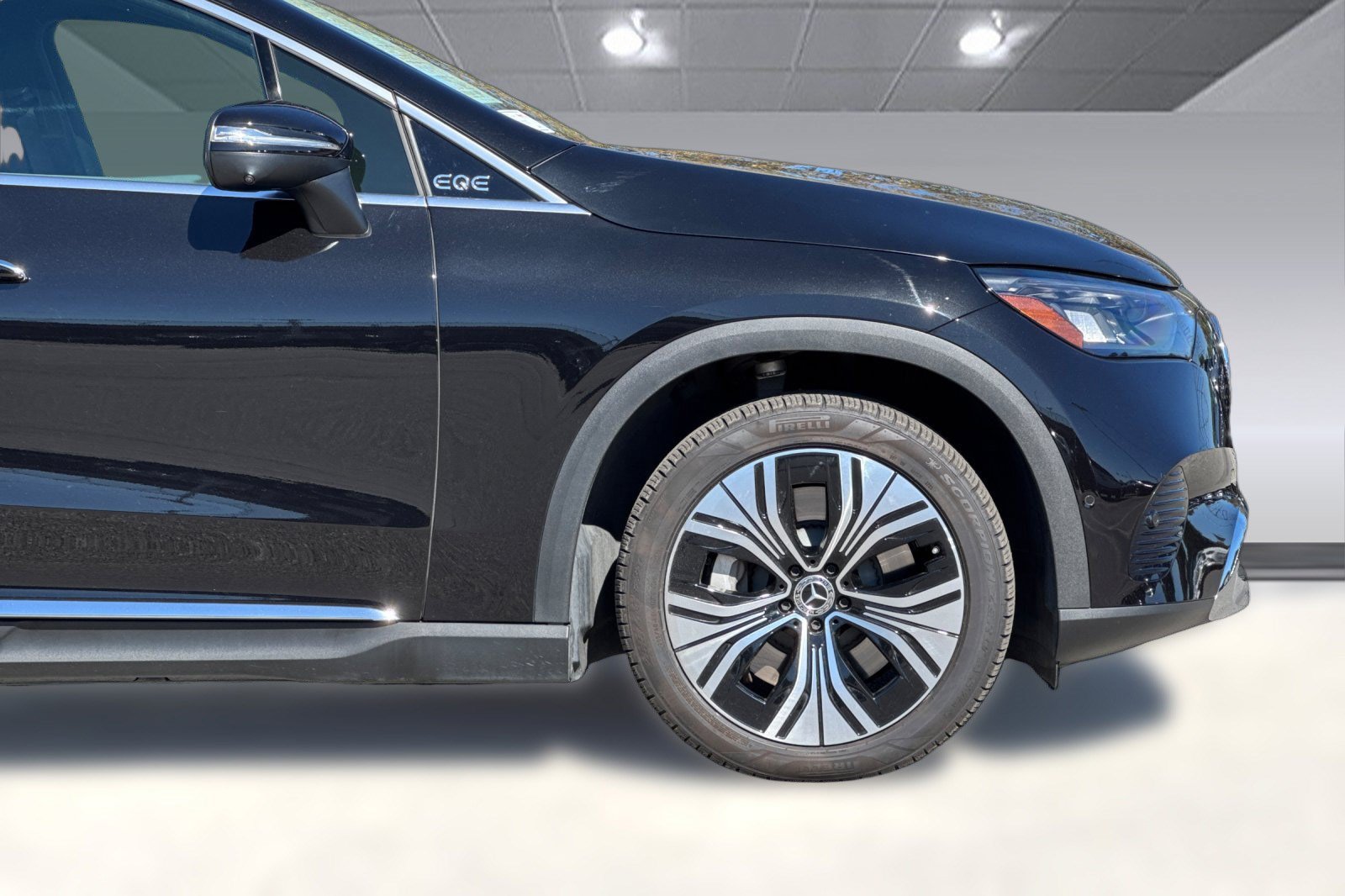 Certified 2023 Mercedes-Benz EQE 350+ 4MATIC SUV image 36