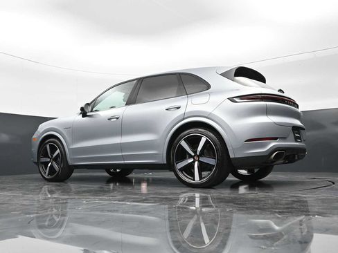 New 2026 Porsche Cayenne E-Hybrid image 42