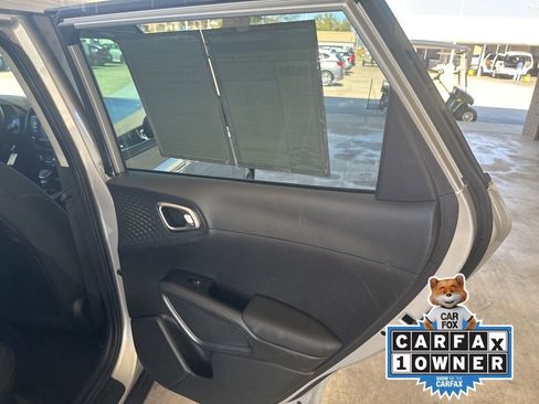 Used 2020 Kia Soul S FWD image 20