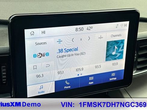 Used 2022 Ford Explorer XLT w/ Equipment Group 202A image 24