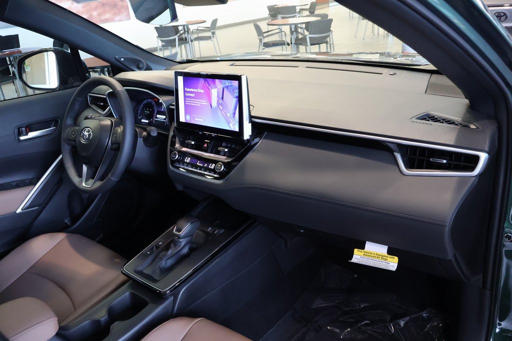 Used 2026 Toyota Corolla Cross XLE w/ Convenience Package FWD image 8