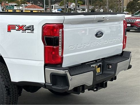 New 2025 Ford F250 Lariat w/ Lariat Ultimate Package image 43