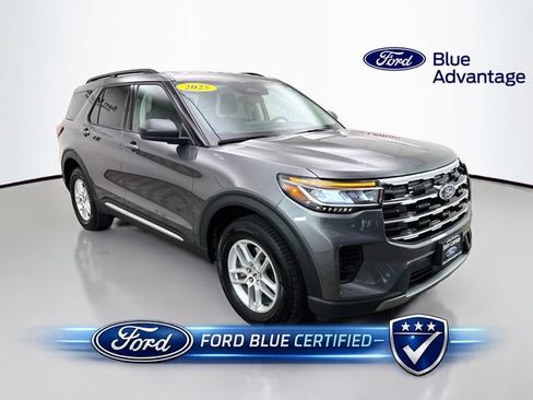 Certified 2025 Ford Explorer Active AWD/4WD image 1