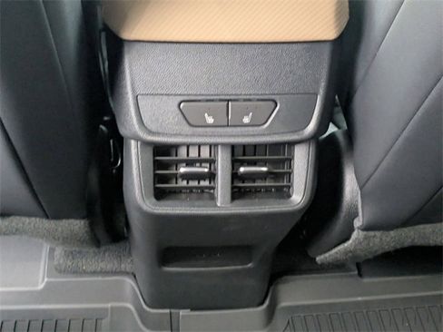 New 2026 Chevrolet Equinox ACTIV w/ Convenience Package III image 28