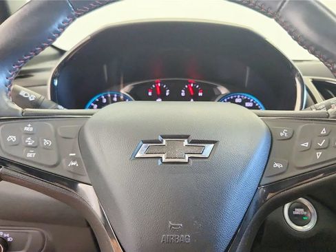 Used 2022 Chevrolet Equinox RS FWD image 17