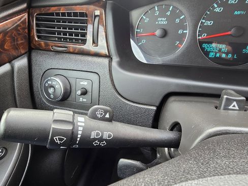 Used 2015 Chevrolet Impala LTZ image 19