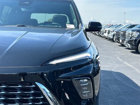 New 2026 Buick Enclave Avenir w/ Super Cruise Package image 10