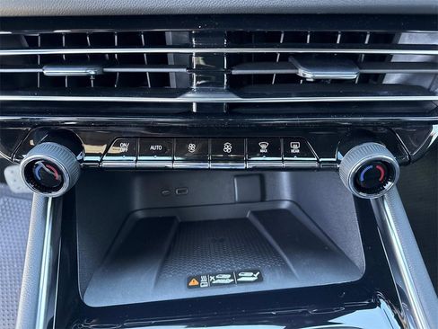 New 2026 Chevrolet Traverse High Country image 19