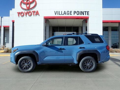 New 2025 Toyota 4Runner SR5 image 2