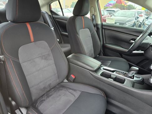 Used 2024 Nissan Sentra SR image 9