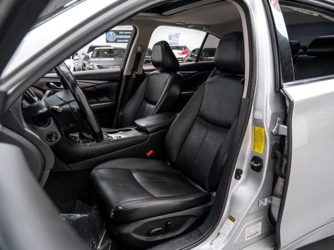 Used 2017 INFINITI Q50 3.0t Premium w/ 3.0T Premium Plus Package image 4