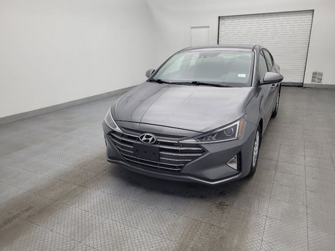 Used 2020 Hyundai Elantra SE w/ Winter Weather Package image 15