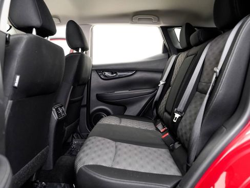 Used 2017 Nissan Rogue Sport SV w/ SV Premium Package AWD/4WD image 25