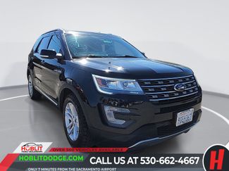 Used 2017 Ford Explorer XLT video 1