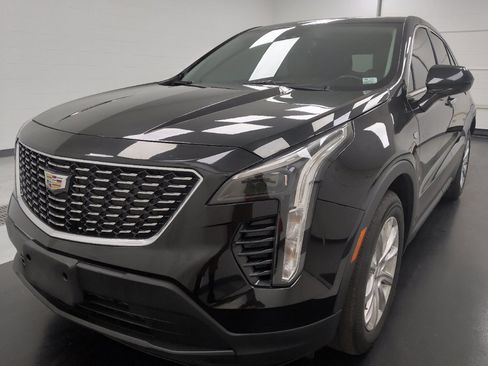 Used 2021 Cadillac XT4 Luxury w/ Driver Awareness Package FWD image 15