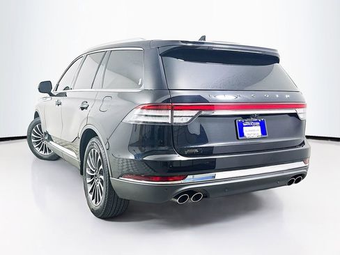 Used 2023 Lincoln Aviator Standard w/ Premium Package image 6
