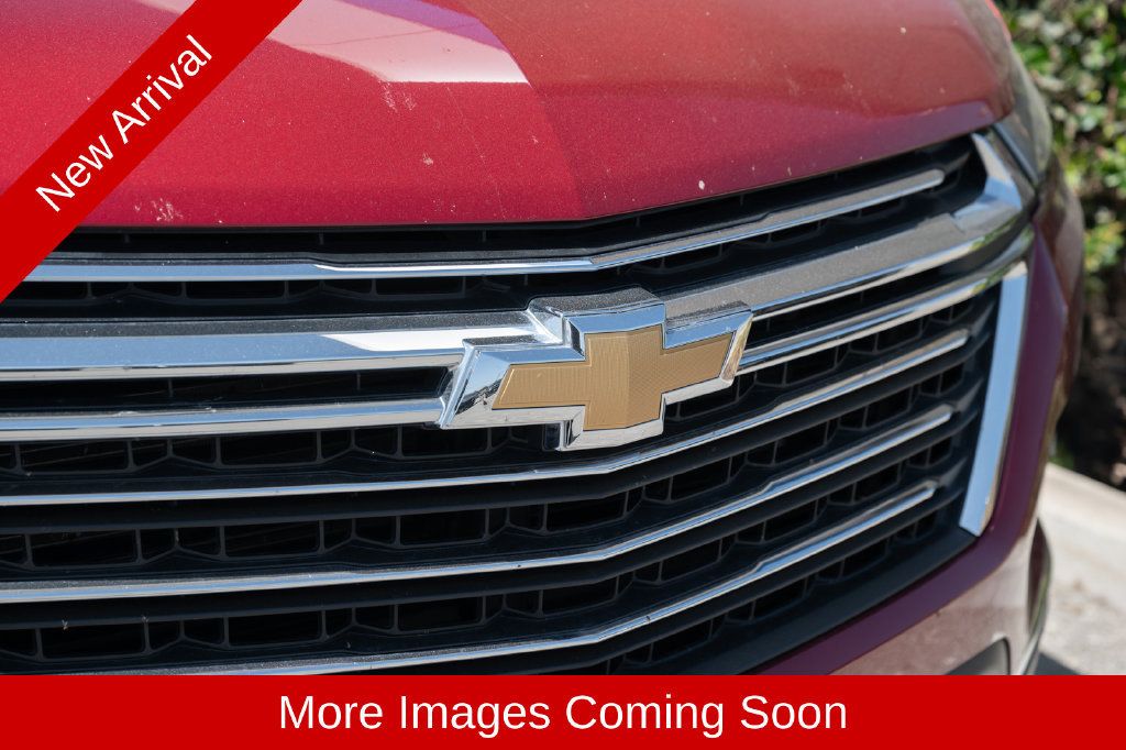 Used 2024 Chevrolet Traverse LT AWD/4WD image 7