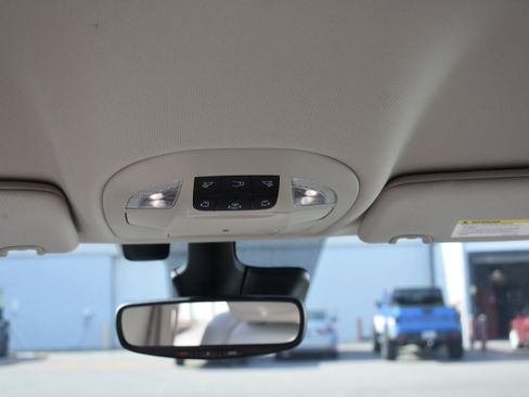 Used 2020 Chrysler Pacifica Touring-L Plus w/ Tire & Wheel Group image 34