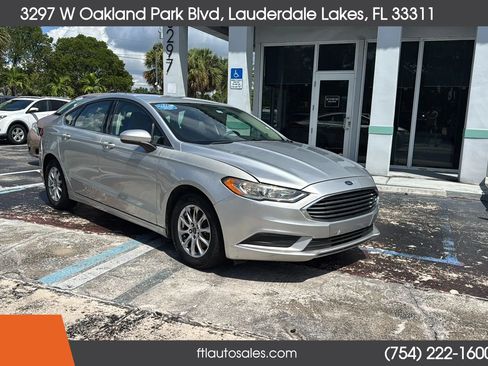 Used 2017 Ford Fusion S FWD image 3