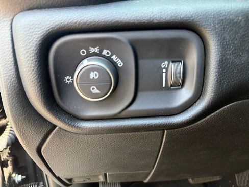 Used 2026 RAM 2500 Big Horn AWD/4WD image 19