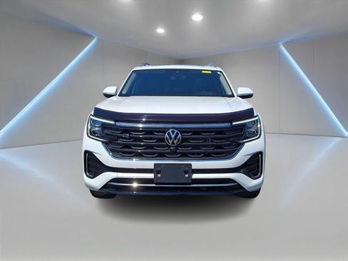 Used 2024 Volkswagen Atlas SEL Premium R-Line AWD/4WD image 2