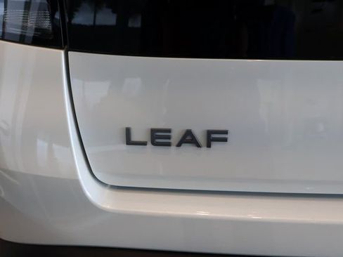 New 2026 Nissan Leaf SV+ w/ Floor Mat Package (SV+) FWD image 24