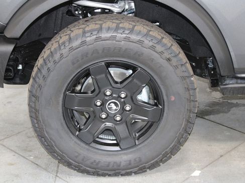 New 2025 Ford Bronco Big Bend w/ Black Diamond Package image 18