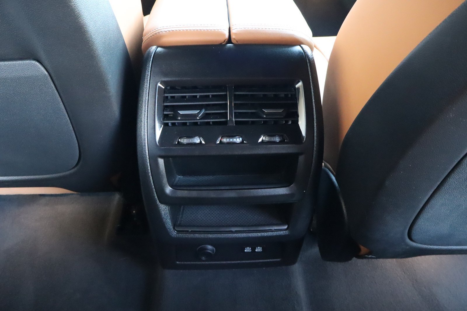 Used 2026 BMW X5 xDrive40i AWD/4WD image 36