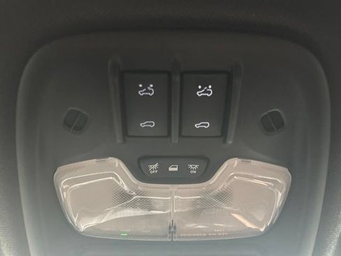Used 2024 Chevrolet Colorado ZR2 w/ ZR2 Bison Edition AWD/4WD image 43