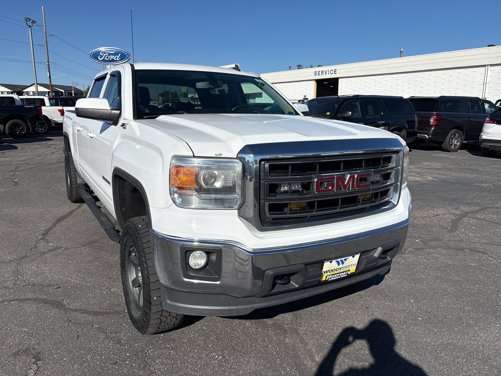 Used 2014 GMC Sierra 1500 SLE w/ SLE Value Package AWD/4WD image 9