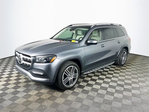 Used 2020 Mercedes-Benz GLS 450 4MATIC image 3