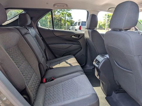 Used 2024 Chevrolet Equinox LT FWD image 27