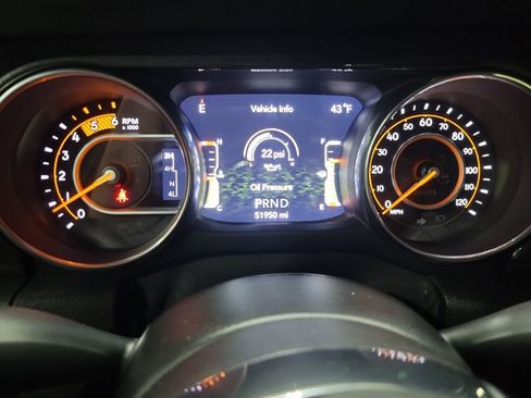 Used 2020 Jeep Wrangler Unlimited Sahara image 17