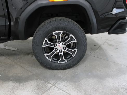 Used 2024 GMC Canyon AT4 AWD/4WD image 36