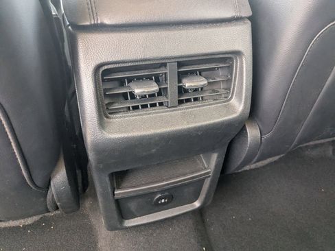 Used 2024 Ford Edge SEL image 52