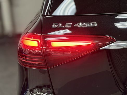 Used 2024 Mercedes-Benz GLE 450 GLE 450 image 12