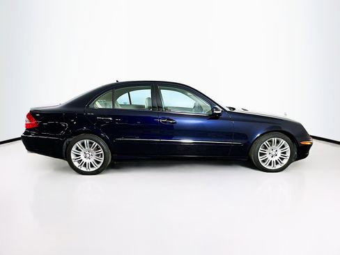 Used 2008 Mercedes-Benz E 350 4MATIC Sedan image 10