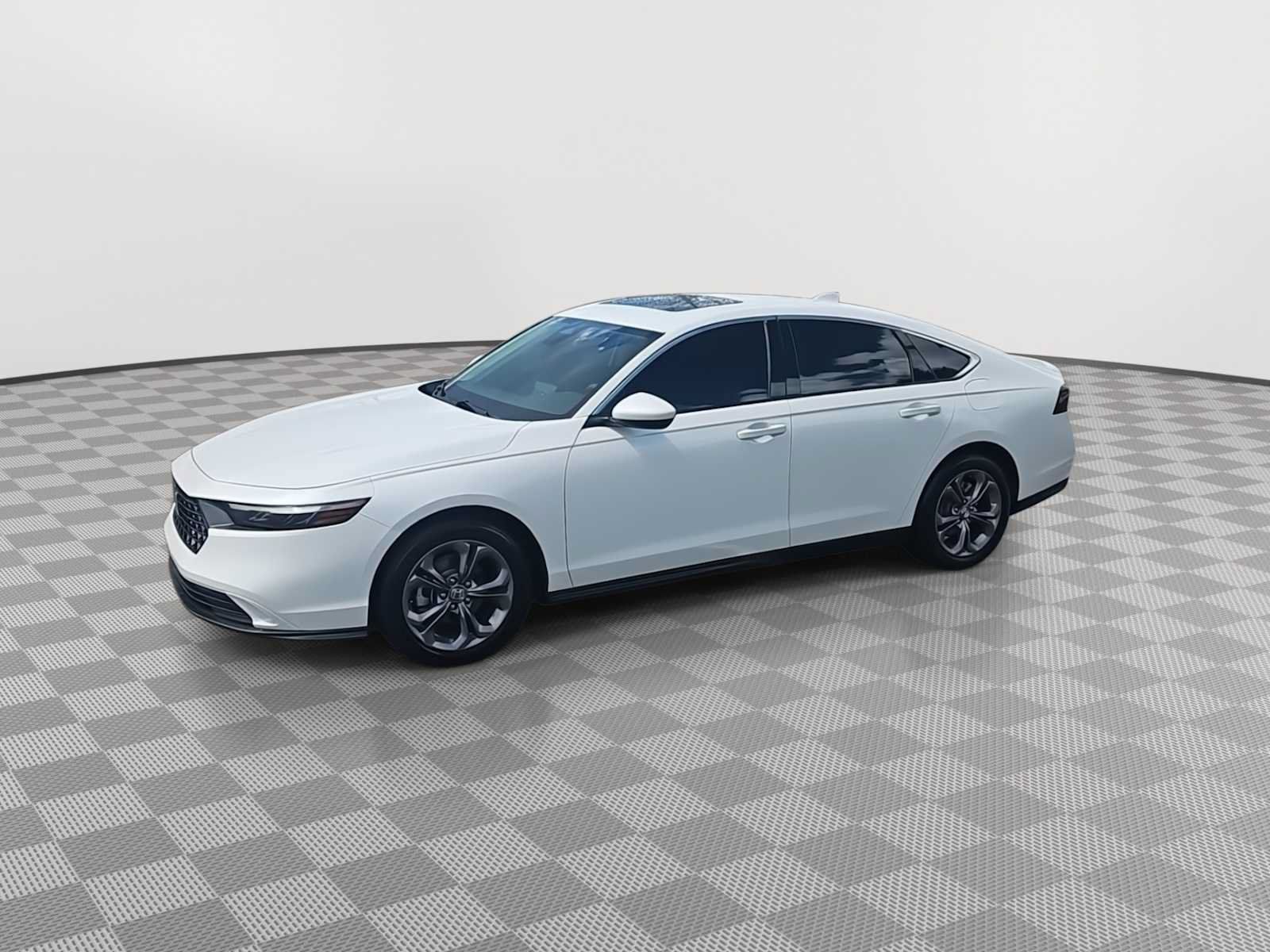 Certified 2024 Honda Accord EX image 4