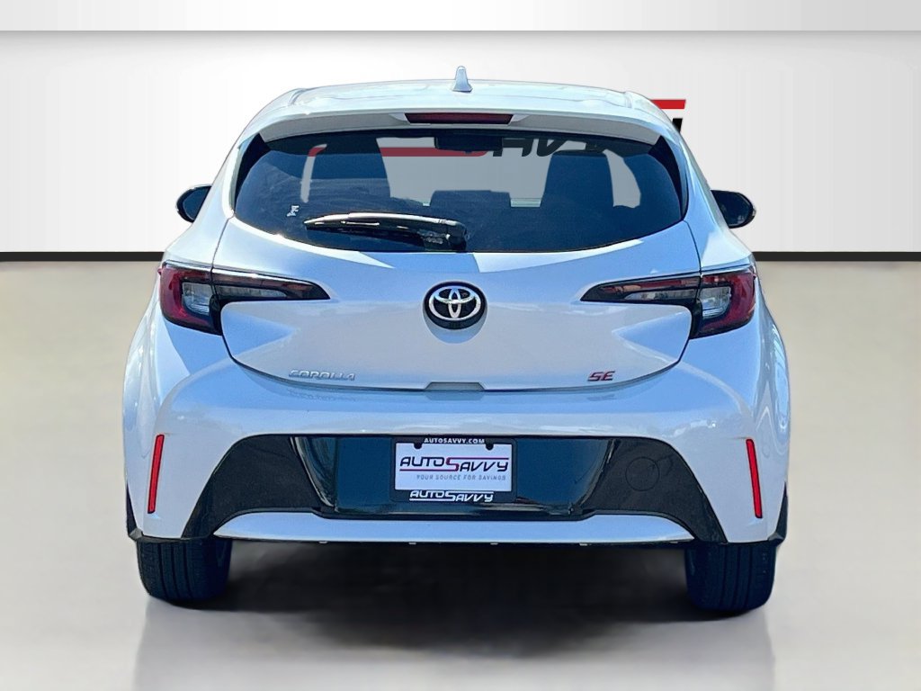 Used 2025 Toyota Corolla SE FWD image 6