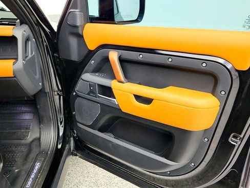 Used 2022 Land Rover Defender 110 X AWD/4WD image 27