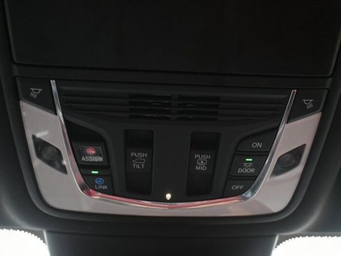 Used 2022 Acura MDX A-Spec image 42